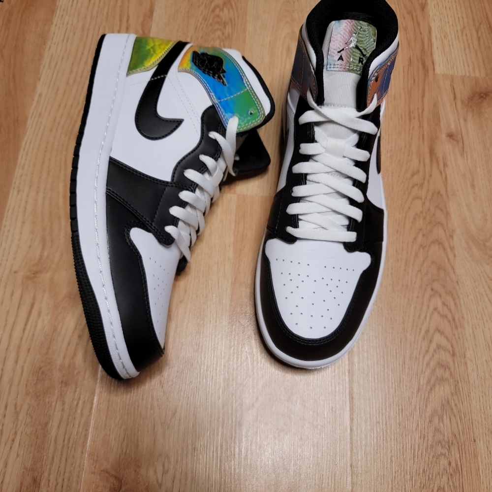 Air Jordan 1 mid